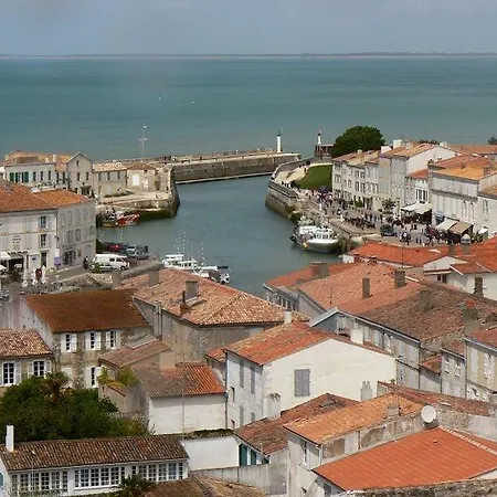 Hotel Madame Vacances Le Mail Plage La Couarde-sur-Mer